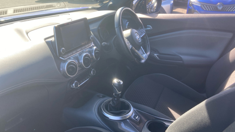 Nissan Juke 1.0 DiG-T 114 N-Connecta 5dr Petrol Hatchback